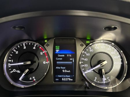 2021-Toyota-Hilux-28-GD-6-Raised-Body-Raider-Auto-Double-Cab_2