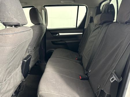 2021-Toyota-Hilux-28-GD-6-Raised-Body-Raider-Auto-Double-Cab_3
