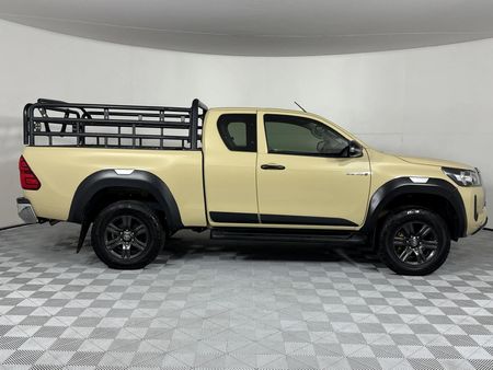 2022-Toyota-Hilux-24-GD-6-Raised-Body-Raider-Auto-Extended-Cab_14