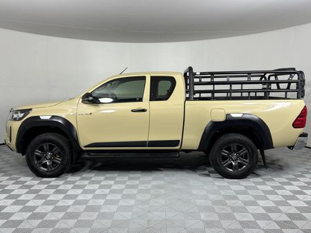 2022-Toyota-Hilux-24-GD-6-Raised-Body-Raider-Auto-Extended-Cab_16