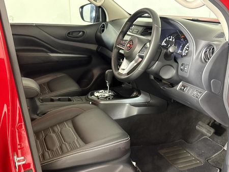 2025-Nissan-Navara-25-DDTi-PRO-2X-Auto-Double-Cab_9