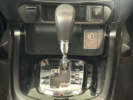 2025-Nissan-Navara-25-DDTi-PRO-2X-Auto-Double-Cab_10