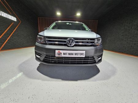 2020-Volkswagen-Caddy-4-CrewBus-16i-7-seat_4