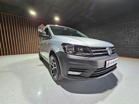 2020-Volkswagen-Caddy-4-CrewBus-16i-7-seat_5