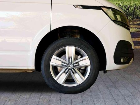 2023-Volkswagen-Kombi-T61-20-TDI-110kW-Auto-Trendline_9