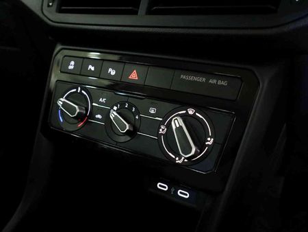 2024-Volkswagen-T-Cross-10-TSI-Comfortline_12