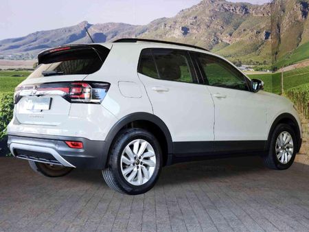 2024-Volkswagen-T-Cross-10-TSI-Comfortline_1