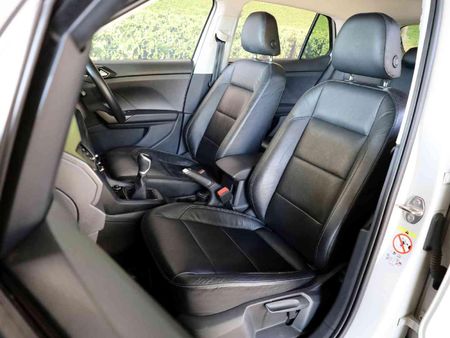 2024-Volkswagen-T-Cross-10-TSI-Comfortline_2