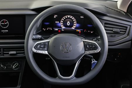 2026-Volkswagen-Polo-10-TSI_16