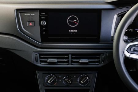 2026-Volkswagen-Polo-10-TSI_20