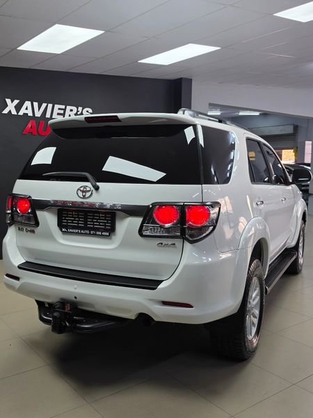 2013-Toyota-Fortuner-30-D-4D-4x4_11