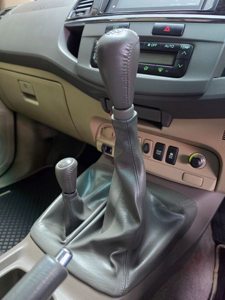 2013-Toyota-Fortuner-30-D-4D-4x4_15