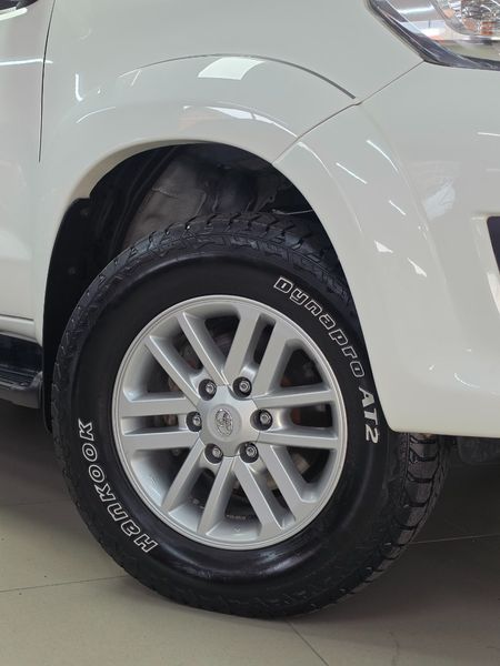 2013-Toyota-Fortuner-30-D-4D-4x4_19