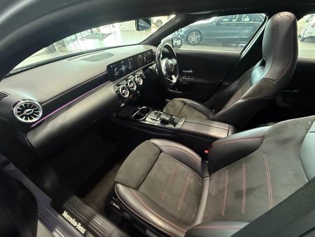 2018-Mercedes-Benz-A-Class-AMG-Line-A250-Sport-Auto_13