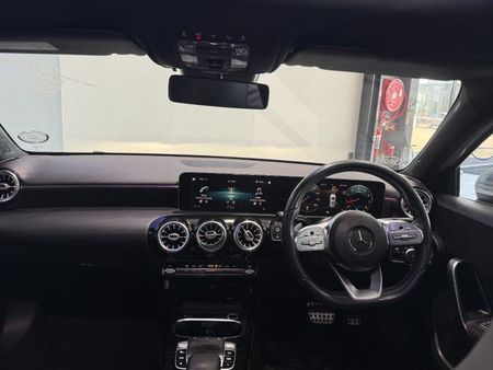 2018-Mercedes-Benz-A-Class-AMG-Line-A250-Sport-Auto_19