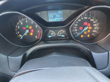 2020-Ford-Focus-20-EcoBoost-ST1_10