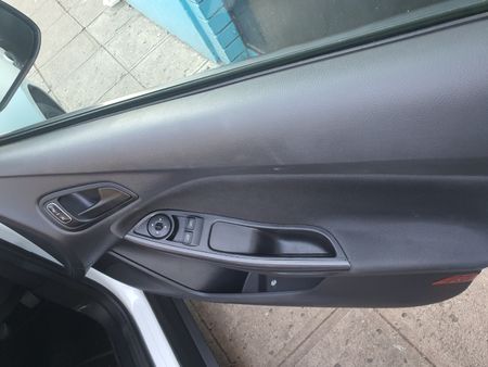 2020-Ford-Focus-20-EcoBoost-ST1_15