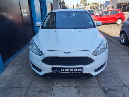 2020-Ford-Focus-20-EcoBoost-ST1_2