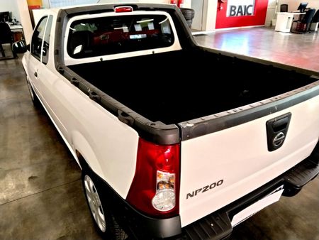2022-Nissan-NP200-16-AC-Safety-Pack_17