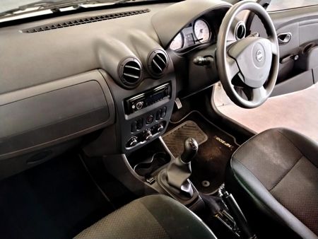 2022-Nissan-NP200-16-AC-Safety-Pack_22