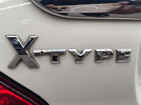 2008-Jaguar-X-Type-22D-SE_11
