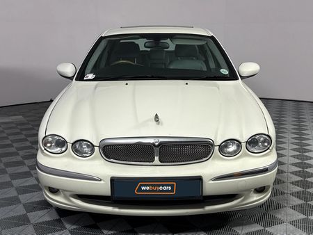 2008-Jaguar-X-Type-22D-SE_14