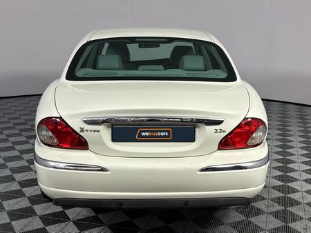 2008-Jaguar-X-Type-22D-SE_17