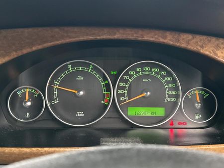 2008-Jaguar-X-Type-22D-SE_2