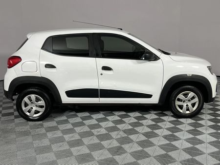 2017-Renault-Kwid-10-Expression_16