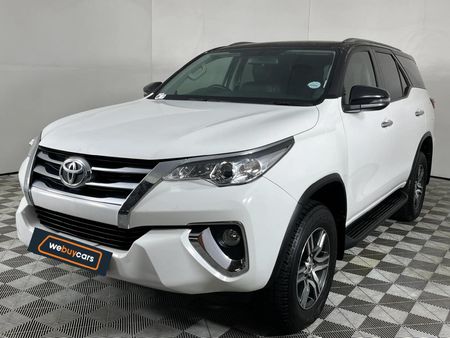 2019-Toyota-Fortuner-24-GD-6-Raised-Body-Auto_0