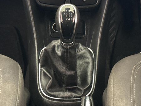 2015-Opel-Mokka-X-14T-Enjoy_10