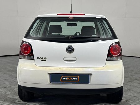 2014-Volkswagen-Polo-Vivo-14-Trendline-5-dr_15