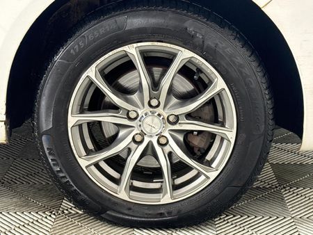 2014-Volkswagen-Polo-Vivo-14-Trendline-5-dr_4