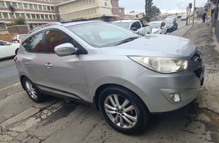 2010-Hyundai-ix35-24-GLS-Elite-AWD-Auto_2