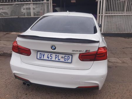 2016-BMW-3-Series-320i-M-Sport-Auto_9