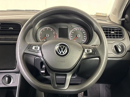 2024-Volkswagen-Polo-Classic-16-Life-Tiptronic_12