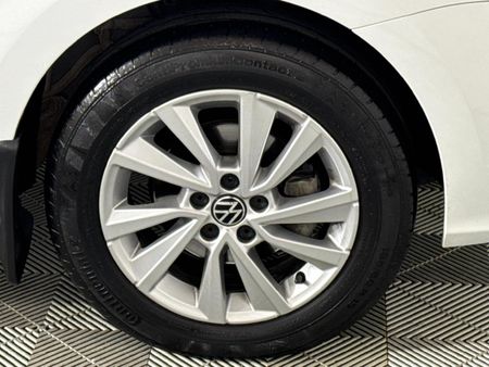 2024-Volkswagen-Polo-Classic-16-Life-Tiptronic_4