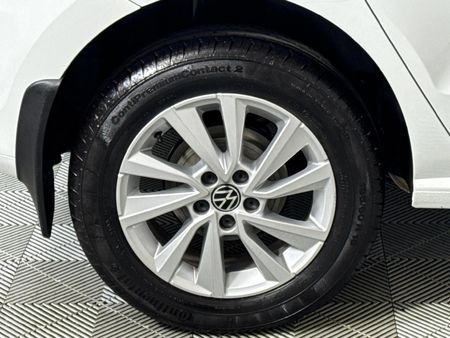 2024-Volkswagen-Polo-Classic-16-Life-Tiptronic_7
