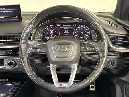 2018-Audi-Q7-30-TDI-quattro-Auto-45-TDI_11