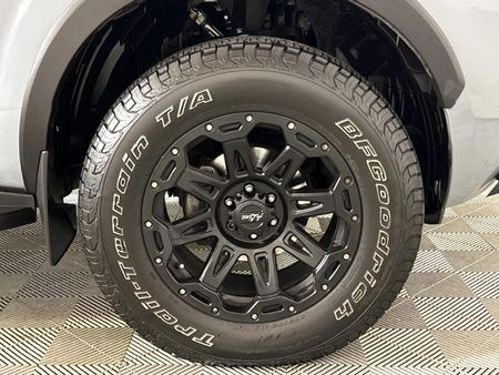 2023-Nissan-Navara-25-DDTi-PRO-4X-4X4-Auto-Double-Cab_5
