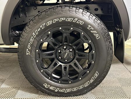 2023-Nissan-Navara-25-DDTi-PRO-4X-4X4-Auto-Double-Cab_7