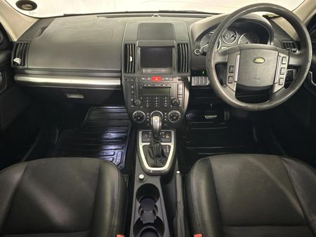 2010-Land-Rover-Freelander-II-22-TD4-S-Auto_1