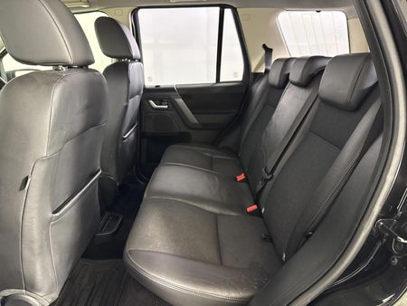2010-Land-Rover-Freelander-II-22-TD4-S-Auto_3