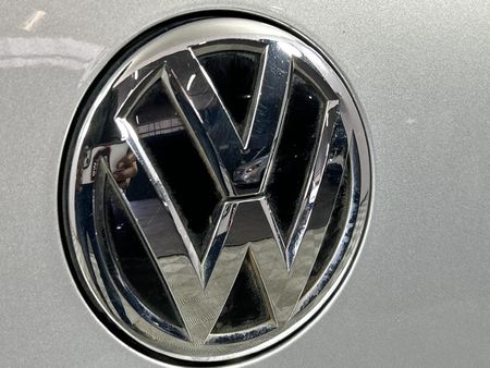 2020-Volkswagen-Polo-10-TSI-Highline-Auto-85kW_11