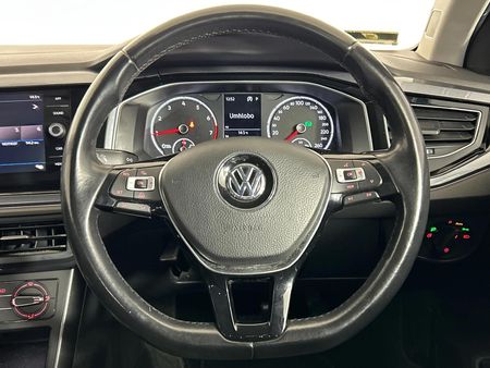 2020-Volkswagen-Polo-10-TSI-Highline-Auto-85kW_12