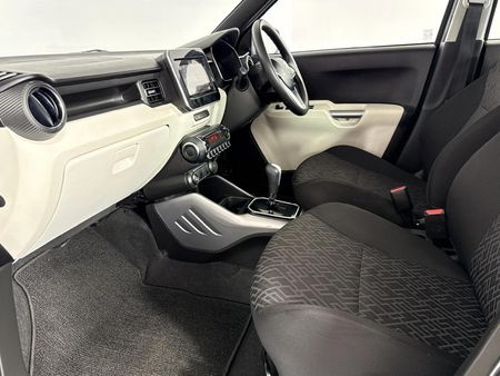 2023-Suzuki-Ignis-12-GLX-Auto_8