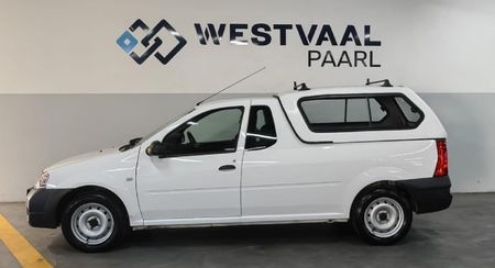 2023-Nissan-NP200-16_6