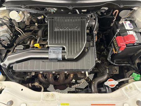 2016-Suzuki-Dzire-12-GL_10