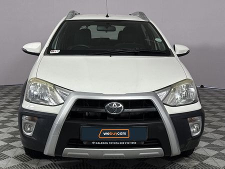 2019-Toyota-Etios-Cross-15-XS-5-dr_14