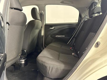 2019-Toyota-Etios-Cross-15-XS-5-dr_3